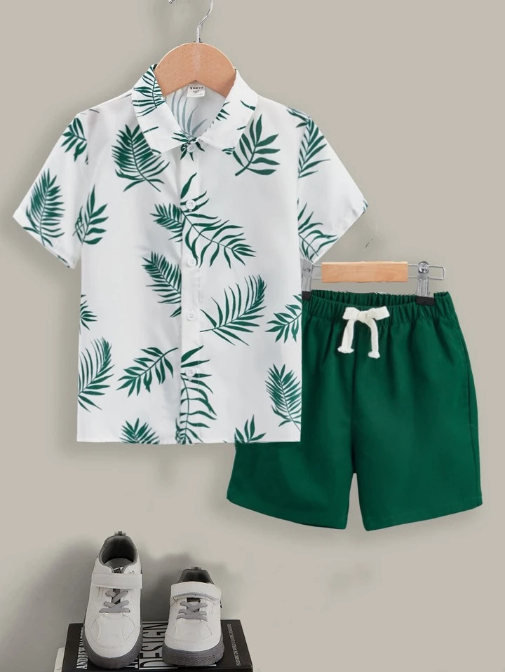 SHEIN Kids SUNSHNE Toddler Boys Tropical Print Shirt & Drawstring Waist Shorts | SHEIN