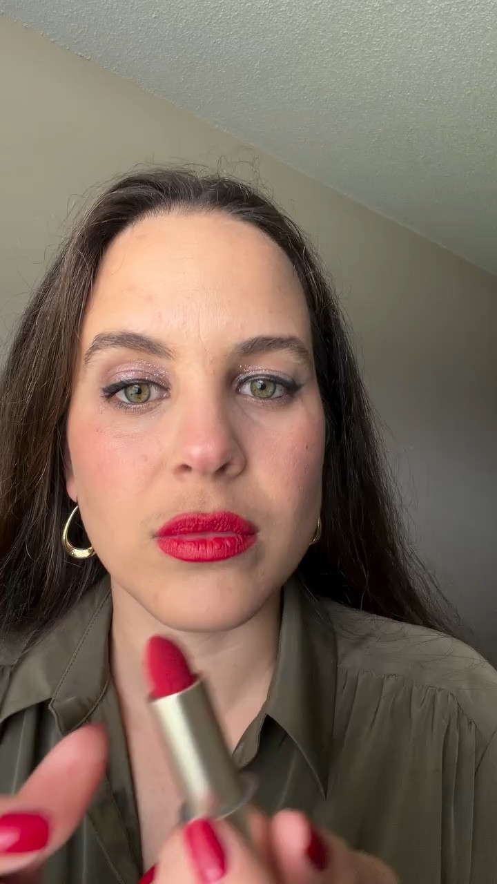 My new favorite lipstick Red Carpet Ready 💄❤️🫠
@no7usa #AD #No7Beauty #No7Essentials #no7BeautyCommunity

#LTKmomlife #LTKActive #LTKBeauty