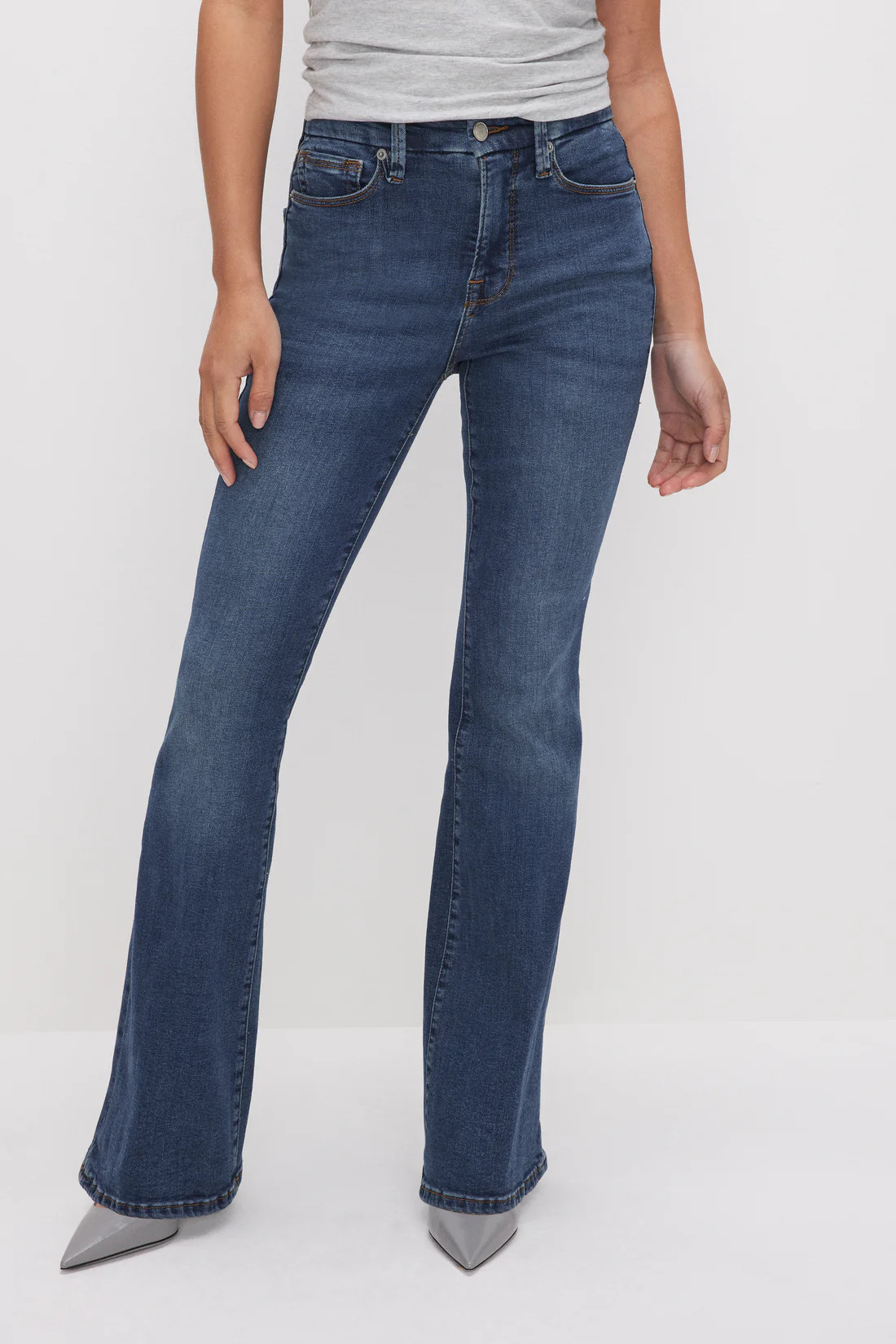 GOOD EASE PETITE RELAXED JEANS | INDIGO575 - GOOD AMERICAN | Good American