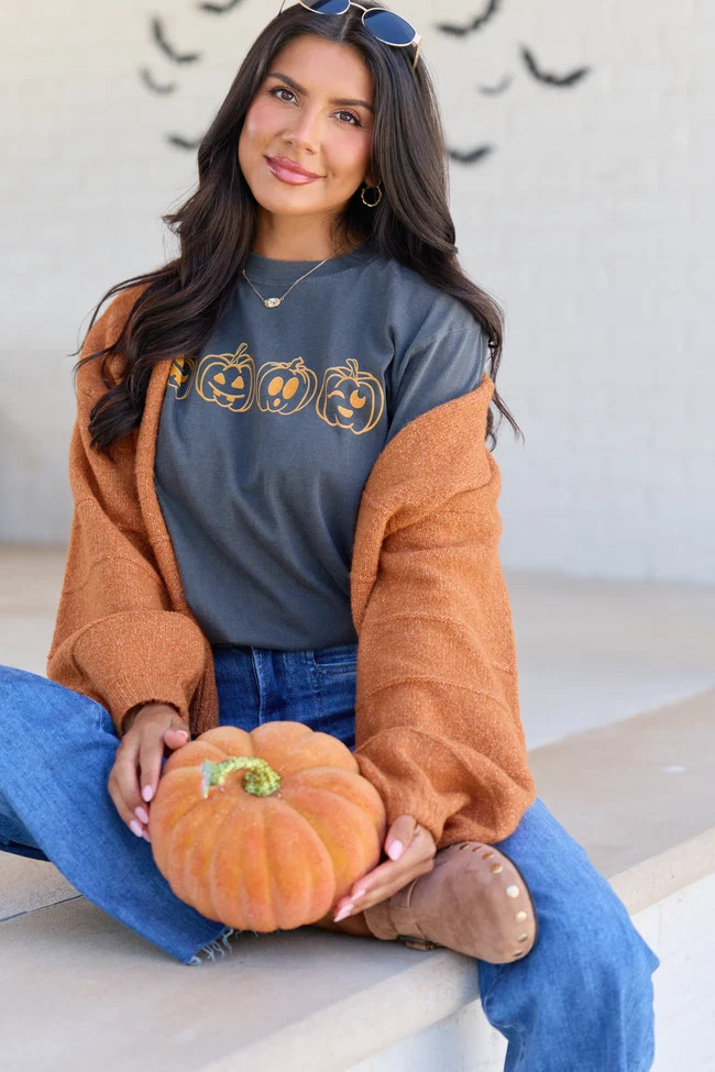 Pumpkin Faces Dark Grey Graphic Tee | Pink Lily