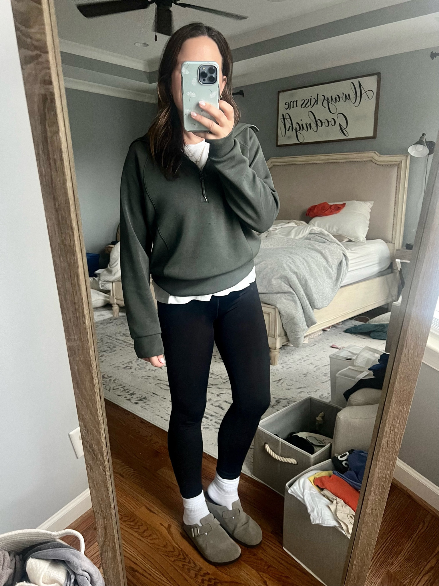 Let’s ignore the mess and talk about how excited I am that clogs are back in style! 

-Target clogs (so comfy) size up! $29
-Amazon tanks (perfect to workout in) size small long cropped version pack of 3
-Amazon leggings size small

And spanx air essentials too! Enough said! linked the matching wide leg pants I love too! Worth the splurge! Size small 

#LTKTravel #LTKFamily #LTKStyleTip