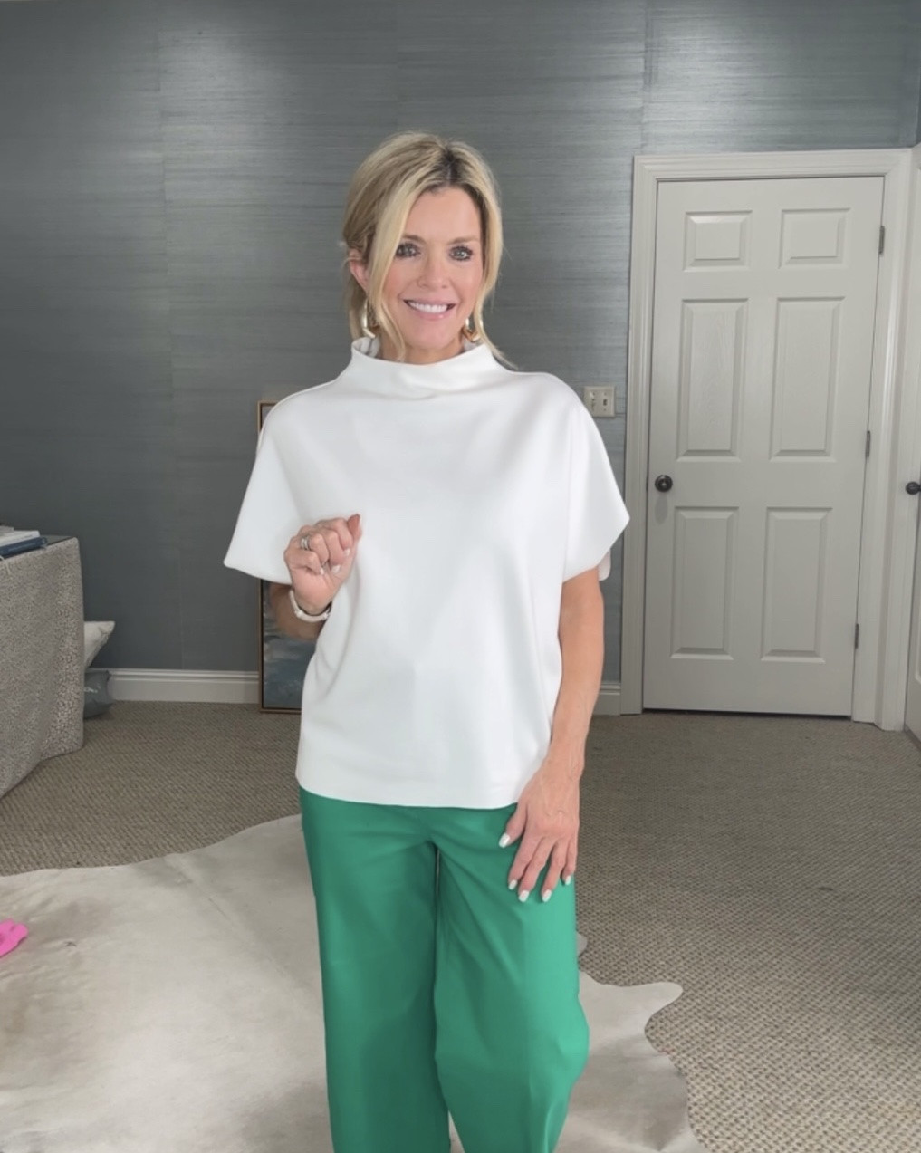 One of my favorite figure-flattering tops that doesn't wrinkle. 🙌 

This comes in multiple colors. I especially love it in black and white!

#LTKWorkwear #LTKootd #LTKOver40