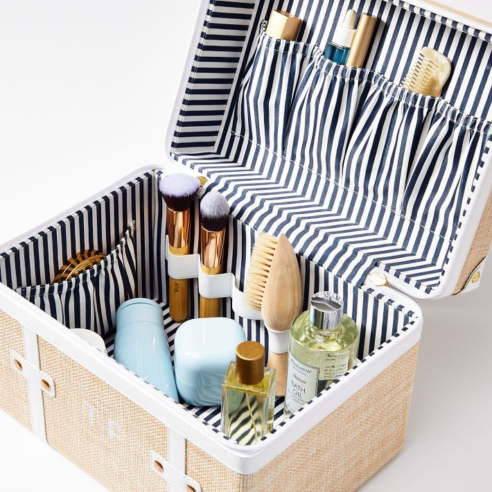 Montauk Raffia Cosmetics Case | Mark and Graham
