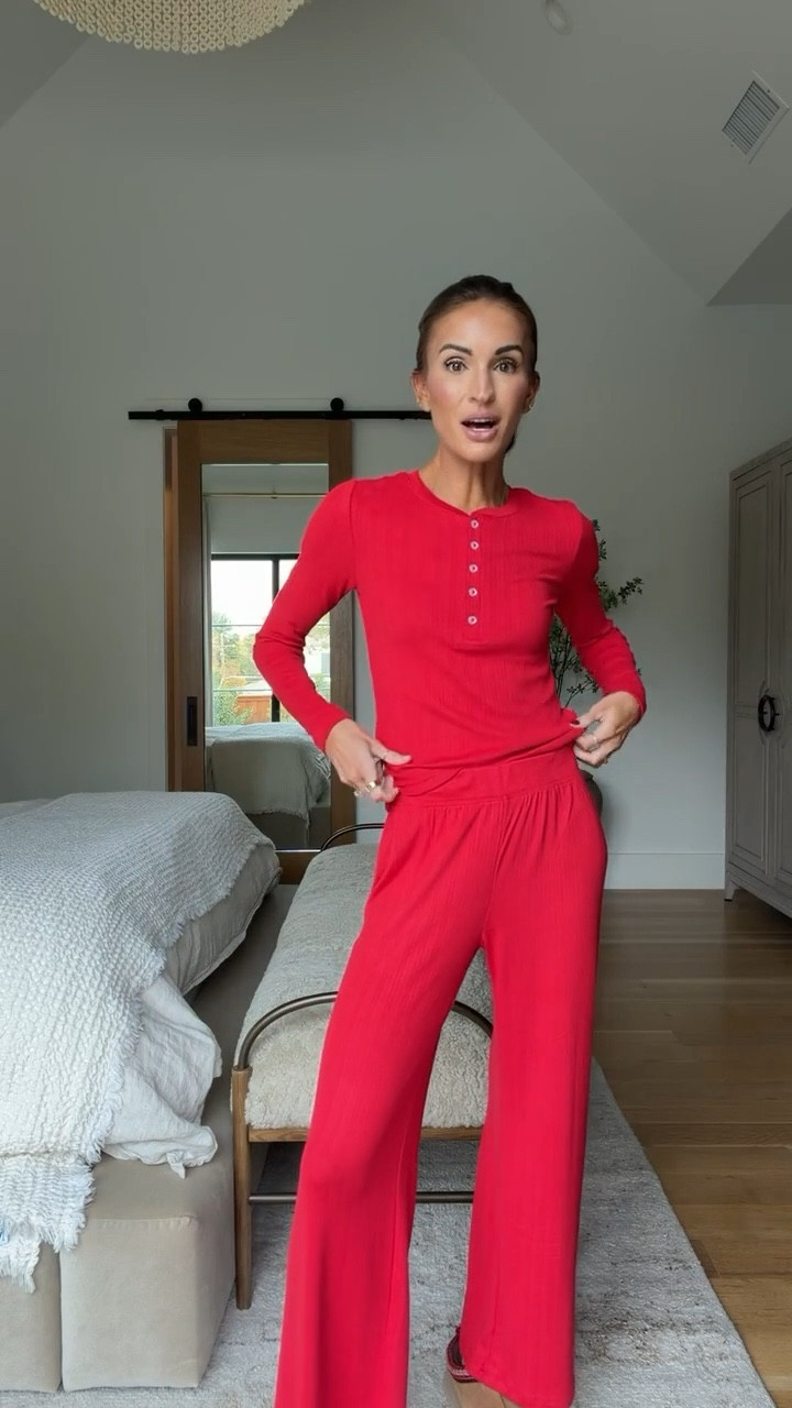 the happiest, softest set to ever exist ❤️ perfect for christmas morning or a gift for any girl on your list! 🎁

#LTKGiftGuide