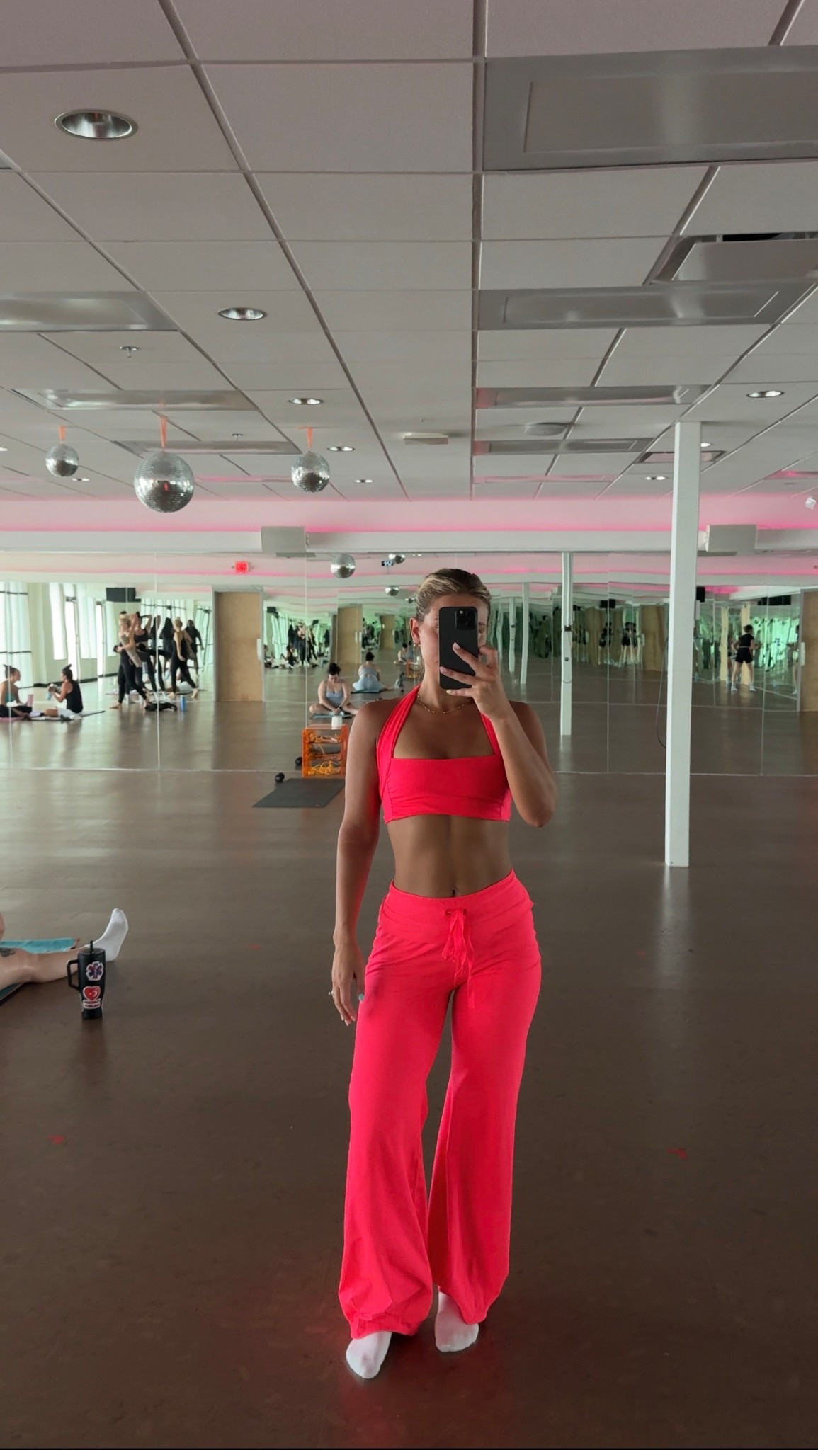 New workout set!! Wearing a small in both top and bottom 📸

#LTKootd #LTKU #LTKfitnessgoals
