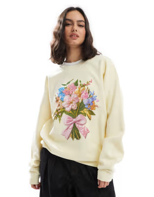 Miss Selfridge - Oversized sweatshirt met bloemenboeket in geel | ASOS | ASOS (Global)