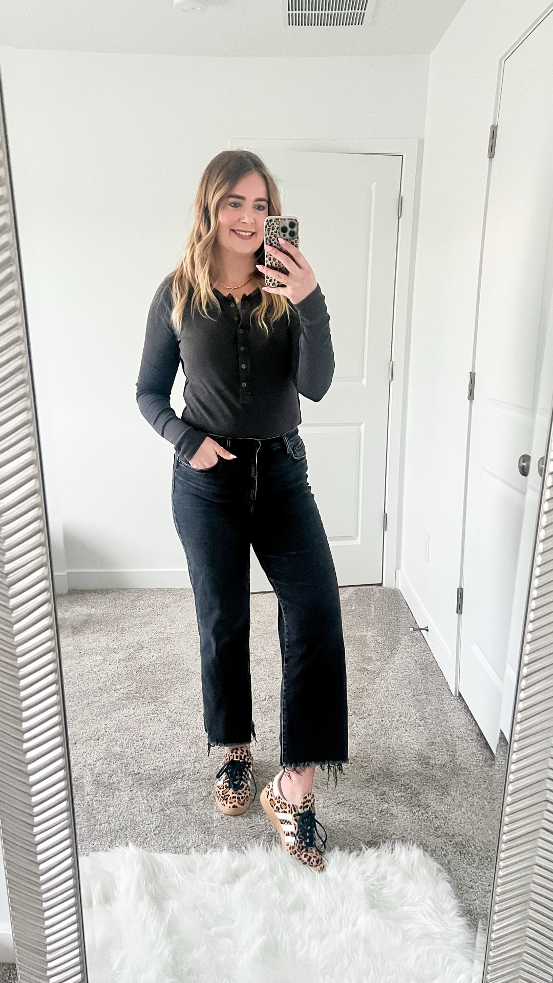 A little OOTD🐆  These adidas sneakers are incredibly comfortable, and I keep reaching for this Free People top. Everything is linked!

#LTKMidsize #LTKTall #LTKootd