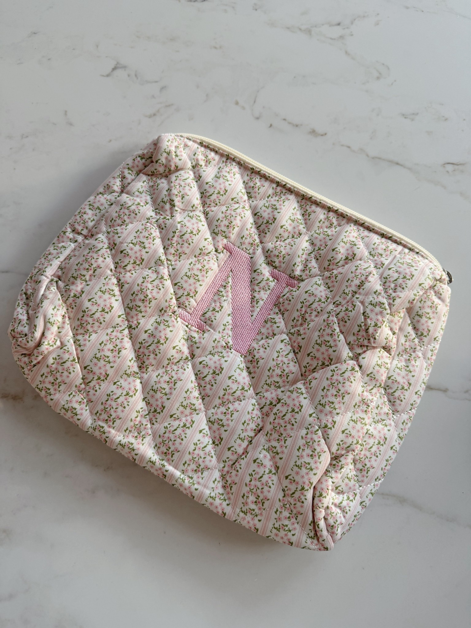 Amazon bag: comes in 2 colors and sizes! Can choose your initial letter and quick shipping. I got this for basic necessities for my travel bag.

Travel, vacation, summer, spring, quilted bag 

#LTKBeauty #LTKMothersDay #LTKootd