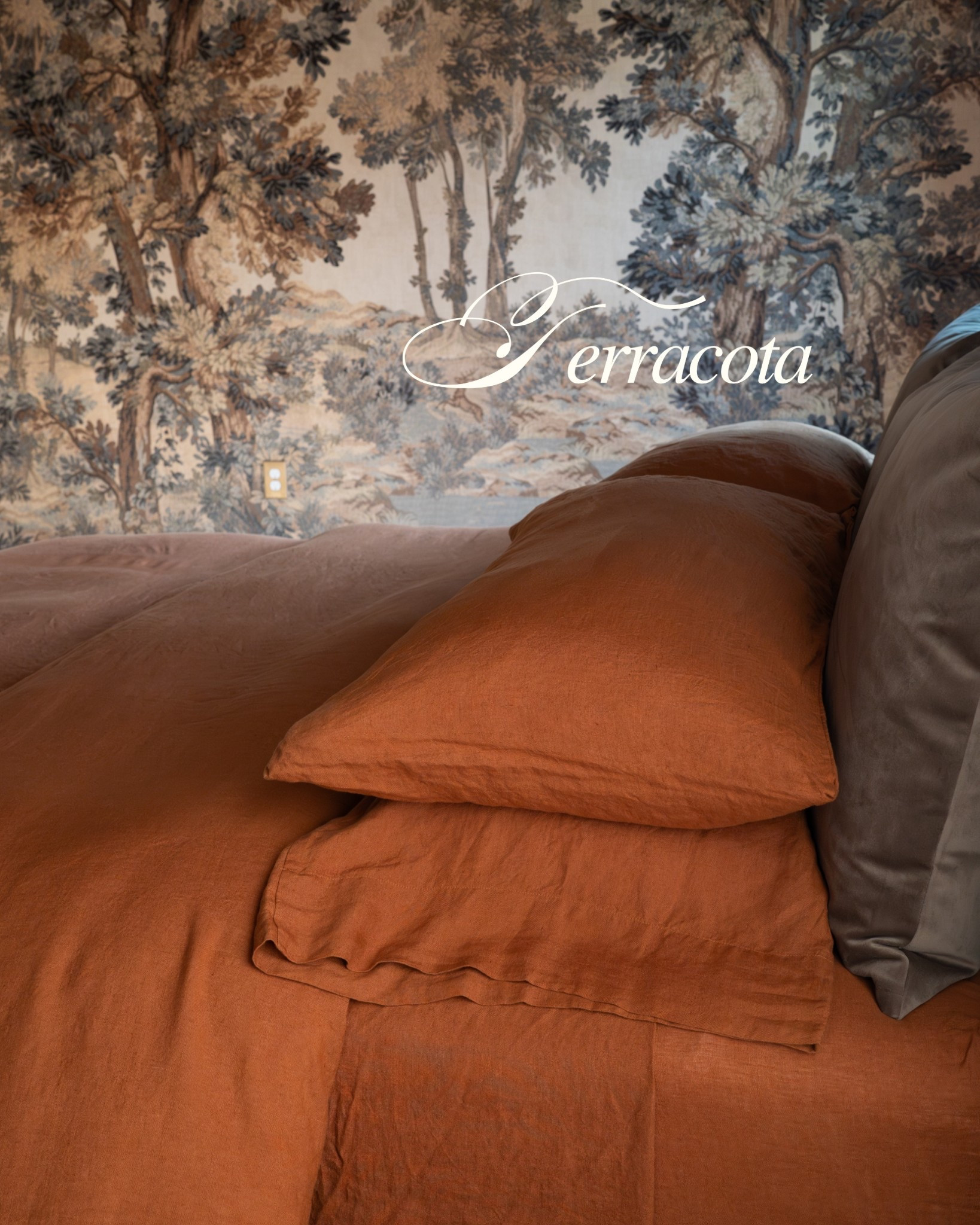 This was a color I never thought I’d like but it has grown on me! Perfect for fall 🍂🧺

Use my code INFG-25INTERIORBYRUMEYSA10 to receive 10% at checkout! 


bedding,bedding set, linen bedding

#LTKHome