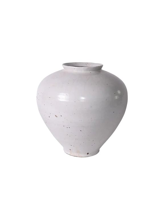 POLISHED WHITE CERAMIC VASE | Off-White Palette