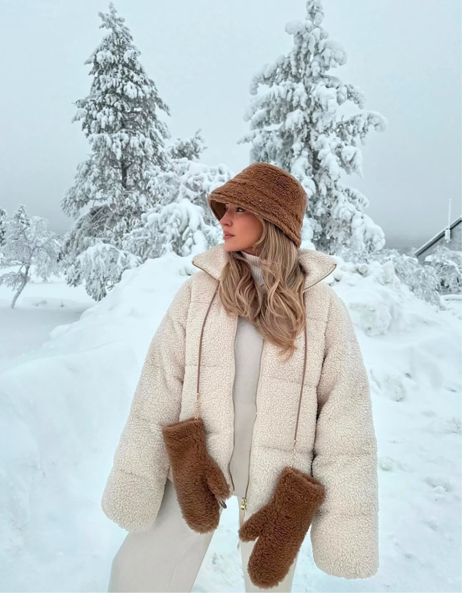 It’s officially Lapland Christmas Festive Ski Winter Season ⛷️❄️ winter whites cream neutral look for the snowy weather, styled with biscuit, camel beige accents with my Max Mara Teddy accessories and Teddy coat 

#LTKwinter #LTKtravel #LTKstyletip