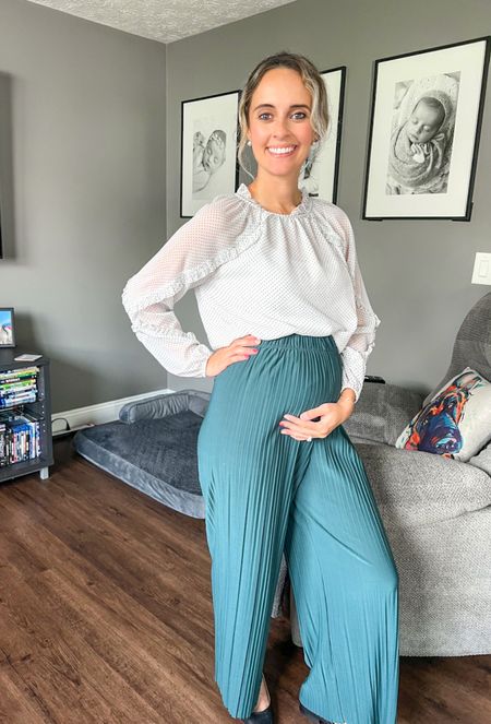 Prime day find! These stretchy, pleated pants are a must! 

the best deal I’ve seen on them! So good I got them in multiple colors 

Amazon prime // prime day find // bump friendly // pregnant fashion // style the bump // fall outfits // workwear 

#LTKbump #LTKxPrime #LTKsalealert