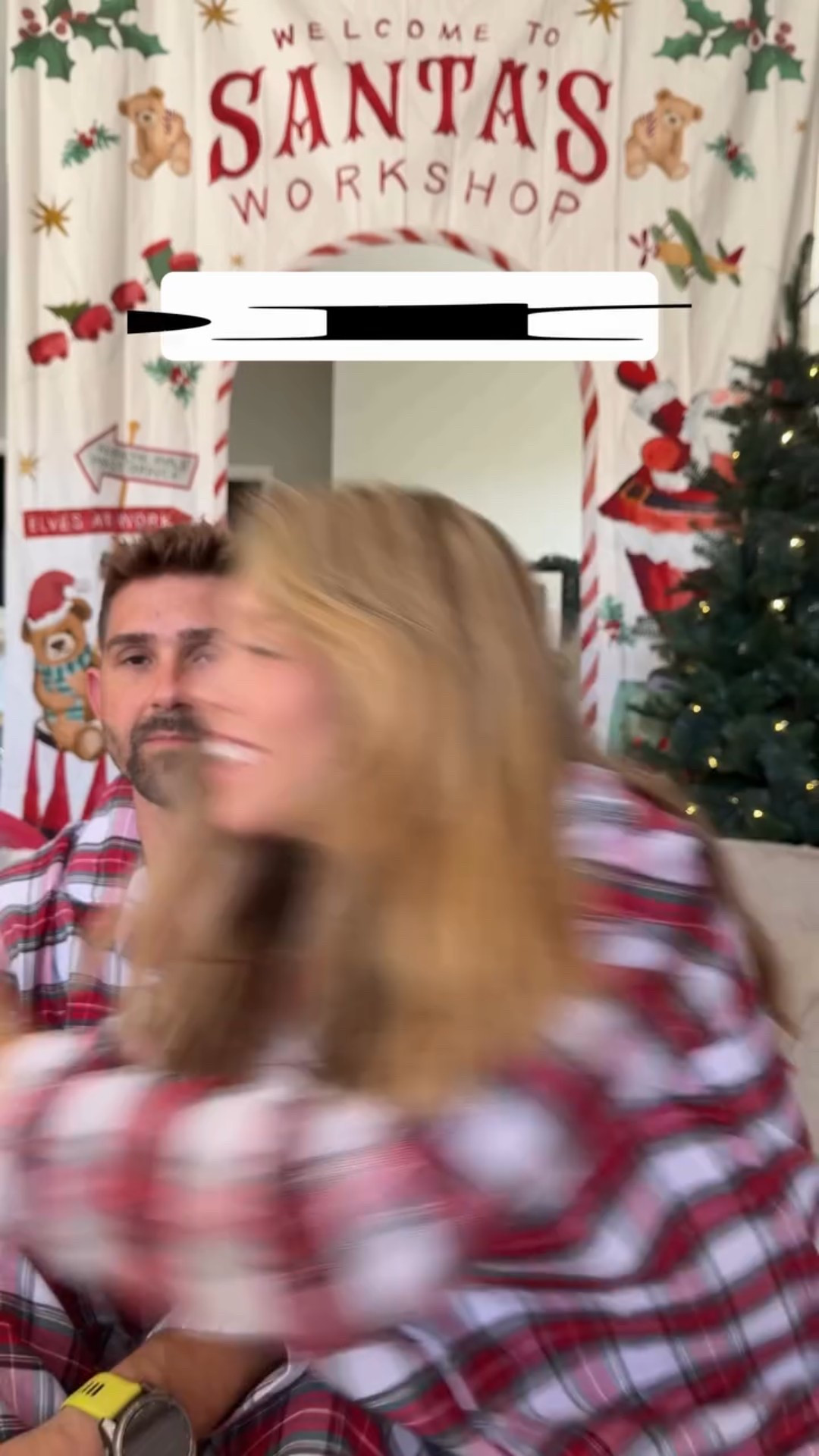 #SkylightPartner We’re not playing games when it comes to logistics and scheduling this season! I will forever praise @myskylight for helping us keep track of our holiday calendar, the boys’ chore charts, and grocery lists (especially for those last minute milk & cookie runs - you know what I’m talking about!) 

#christmasconfessions #christmasgames #christmascouple #christmasdate