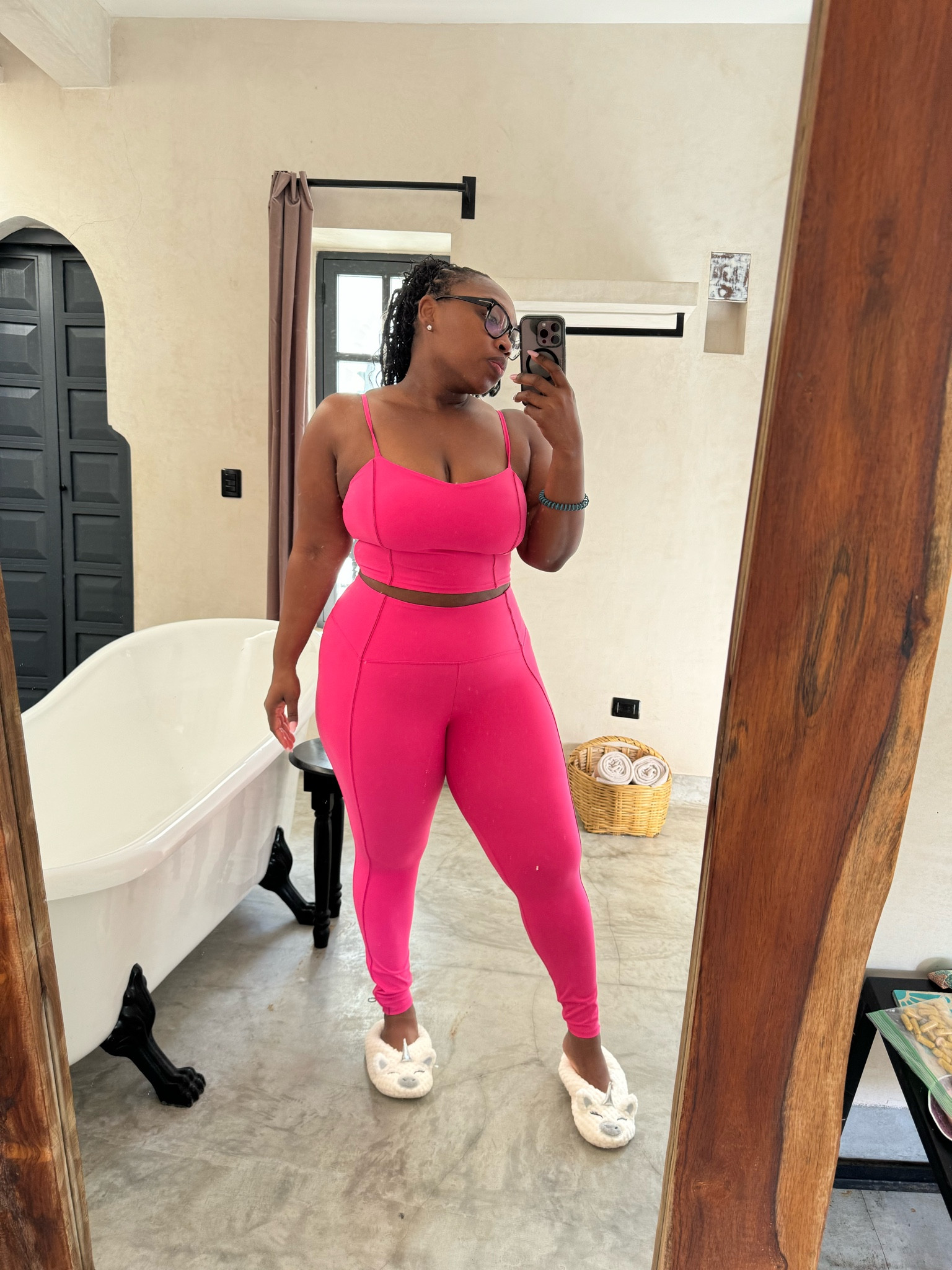 Workout Barb 🎀💪🏾
Set: Target - linked
Slippers: Fashion Novaa

#LTKSpringSale #LTKfitness #LTKfindsunder50