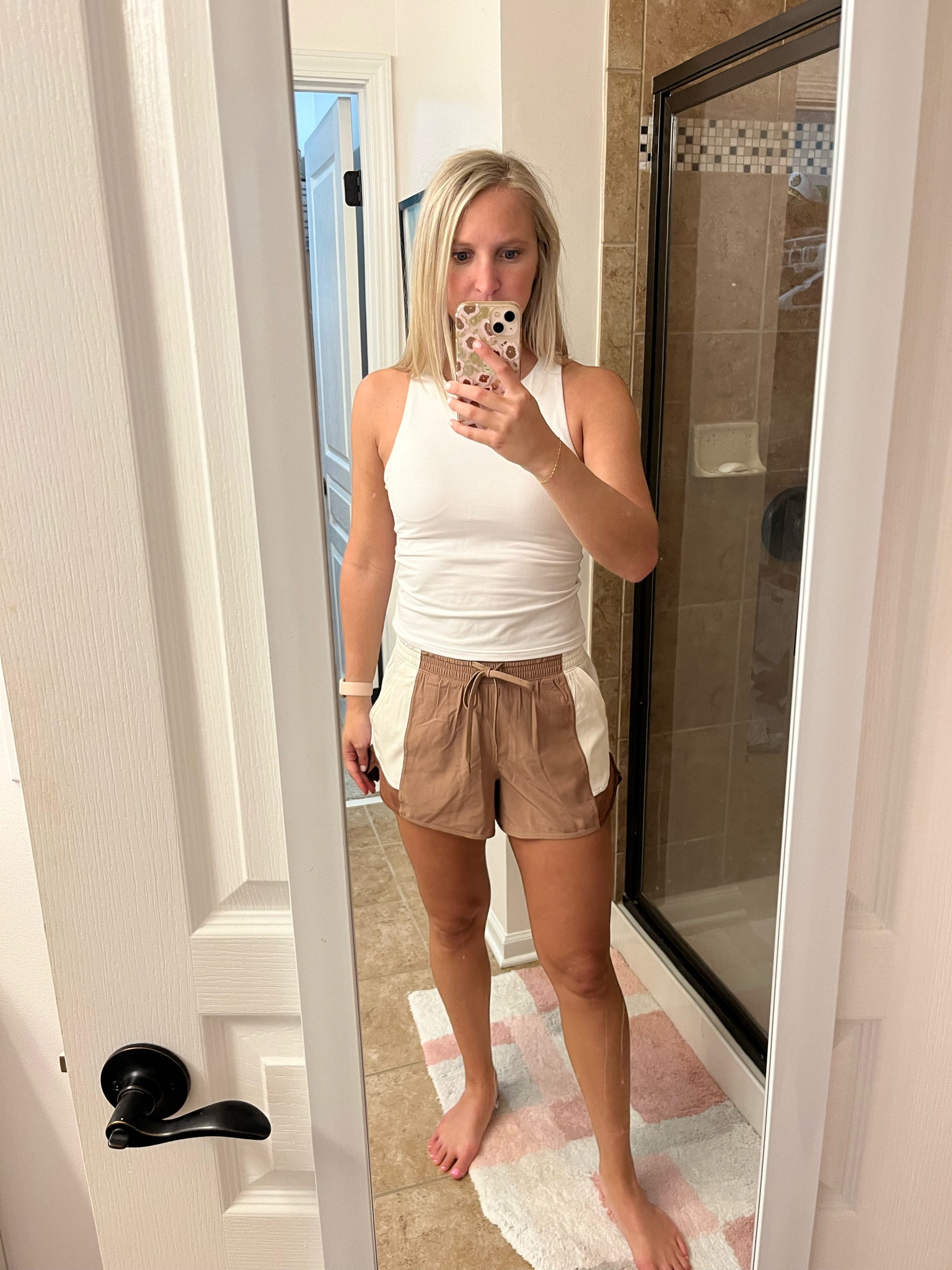 Abercrombie shorts on sale! Perfect for warm day safari. Size small in top and bottomm

#LTKStyleTip #LTKTravel #LTKActive