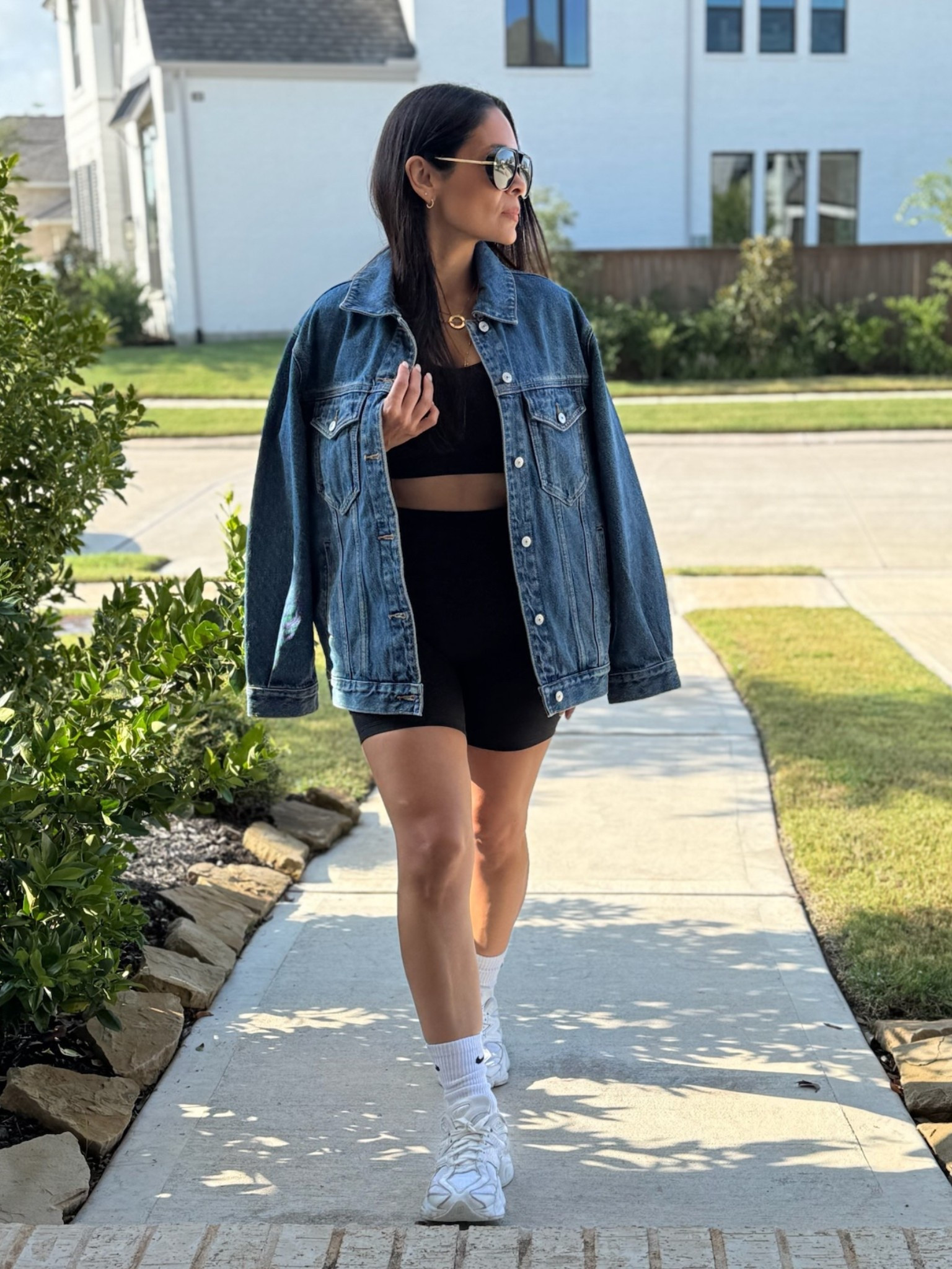 La jacket perfecta si exige y te la dejo aquí para que la estilicen de la manera que más ames 🩵
Size Small 

#LTKFindsUnder100 #LTKActive #LTKStyleTip