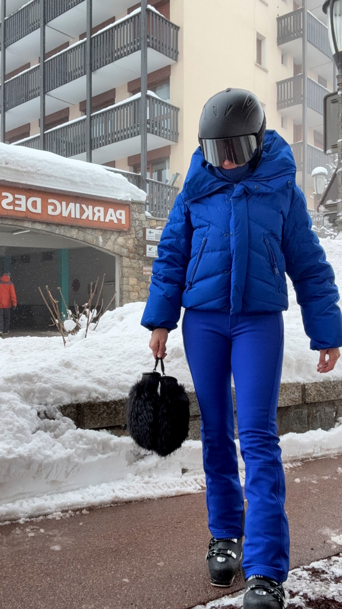 Ski look; Snow outfit, Jacket and pants, helmet 

#LTKgrwm #LTKootd #LTKActive