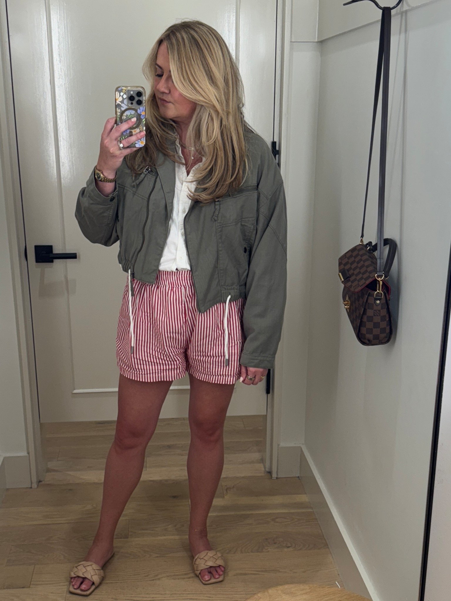 This bomber jacket is AMAZING! It’s denim, but super lightweight and perfect for the Air conditioning winter indoors in Florida this time of year.

Anthropologie jacket, pre-fall denim, pre-fall jacket, Anthropologie sale

#LTKSeasonal #LTKFindsUnder100 #LTKSaleAlert