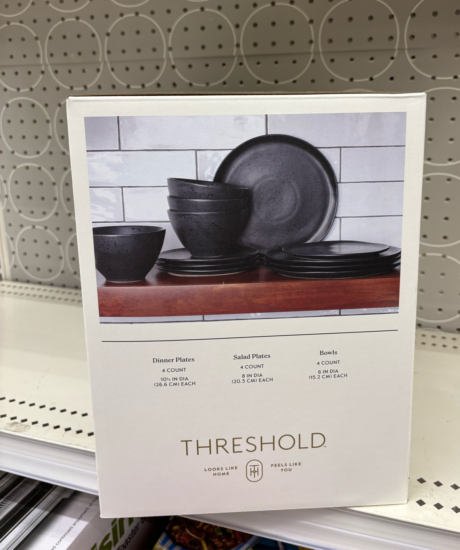 Modern kitchen plate and bowl set

#LTKHome #LTKFindsUnder50