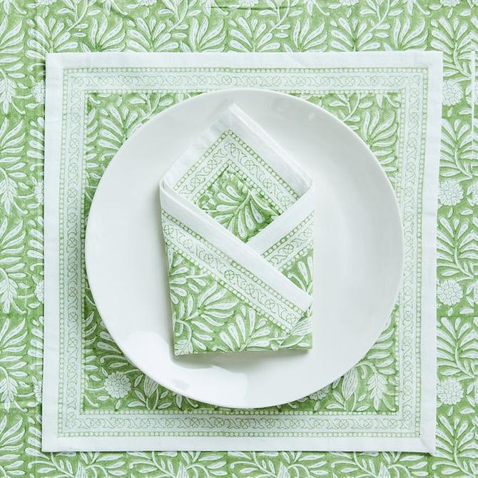 Jasmine Napkins Green, Set of 4 | Amanda Lindroth