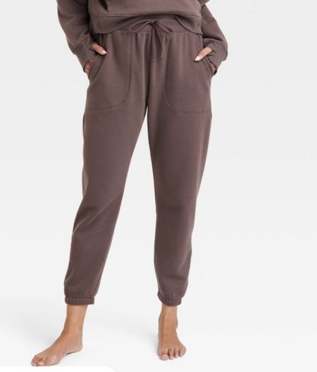 Popular fleece joggers. Comes in several colors. 

Target style, fall fashion, affordable fashion, athletic wear, athleisure wear, target fashion, Walmart fashion, fleece jacket, all in motion

#LTKstyletip #LTKSeasonal