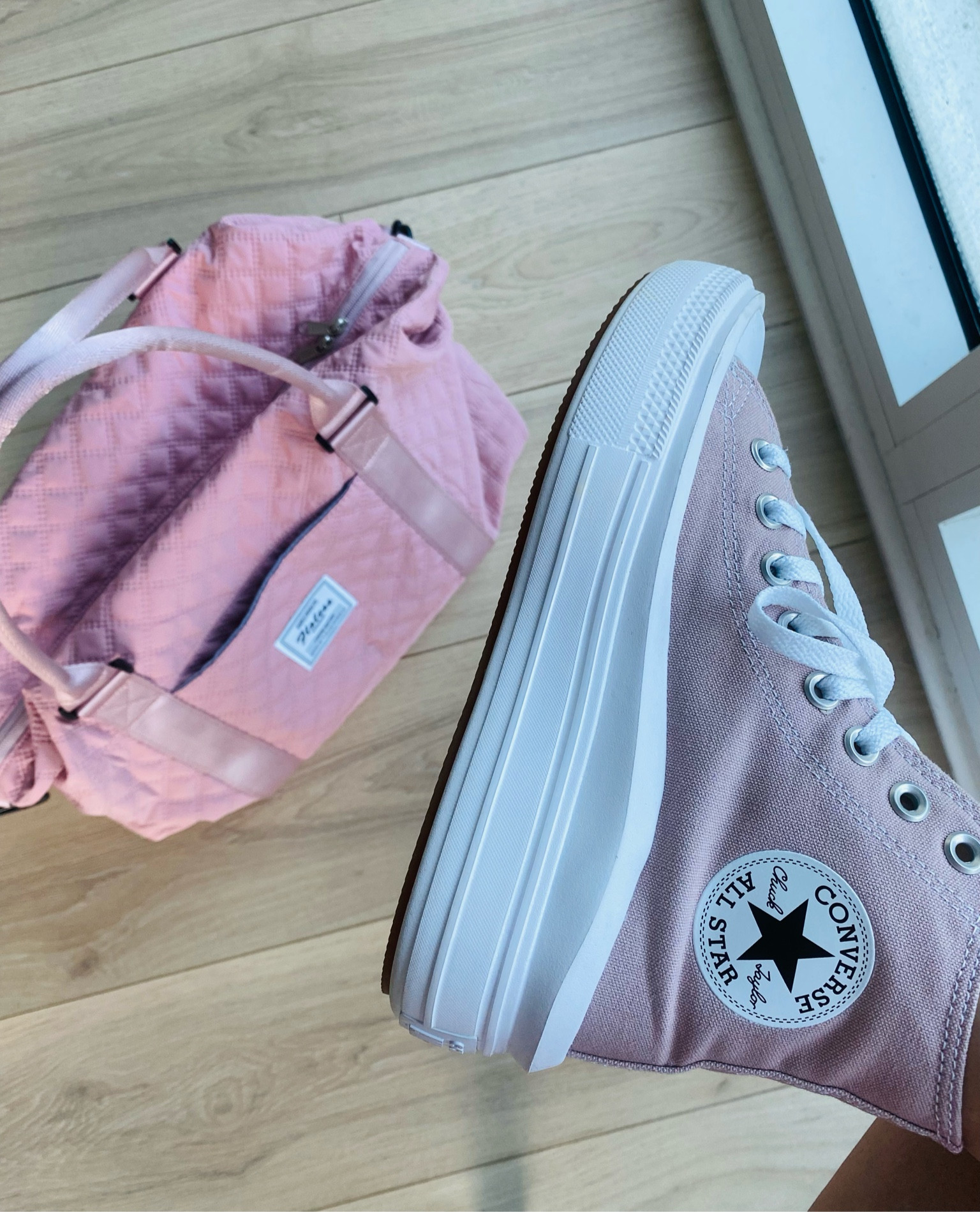 Who’s toxic trait is buying new travel accessories before every vacation? 🙋🏻‍♀️ 
.
.
I found this bag for $22 and it comes in every color you can imagine. Ive linked it in my stories. When you swipe up you can select from any of them! Also, judge me all that you please for these platform converse. Y’all… they’re SO comfortable. 👛 👟 

#LTKunder50 #LTKtravel #LTKitbag