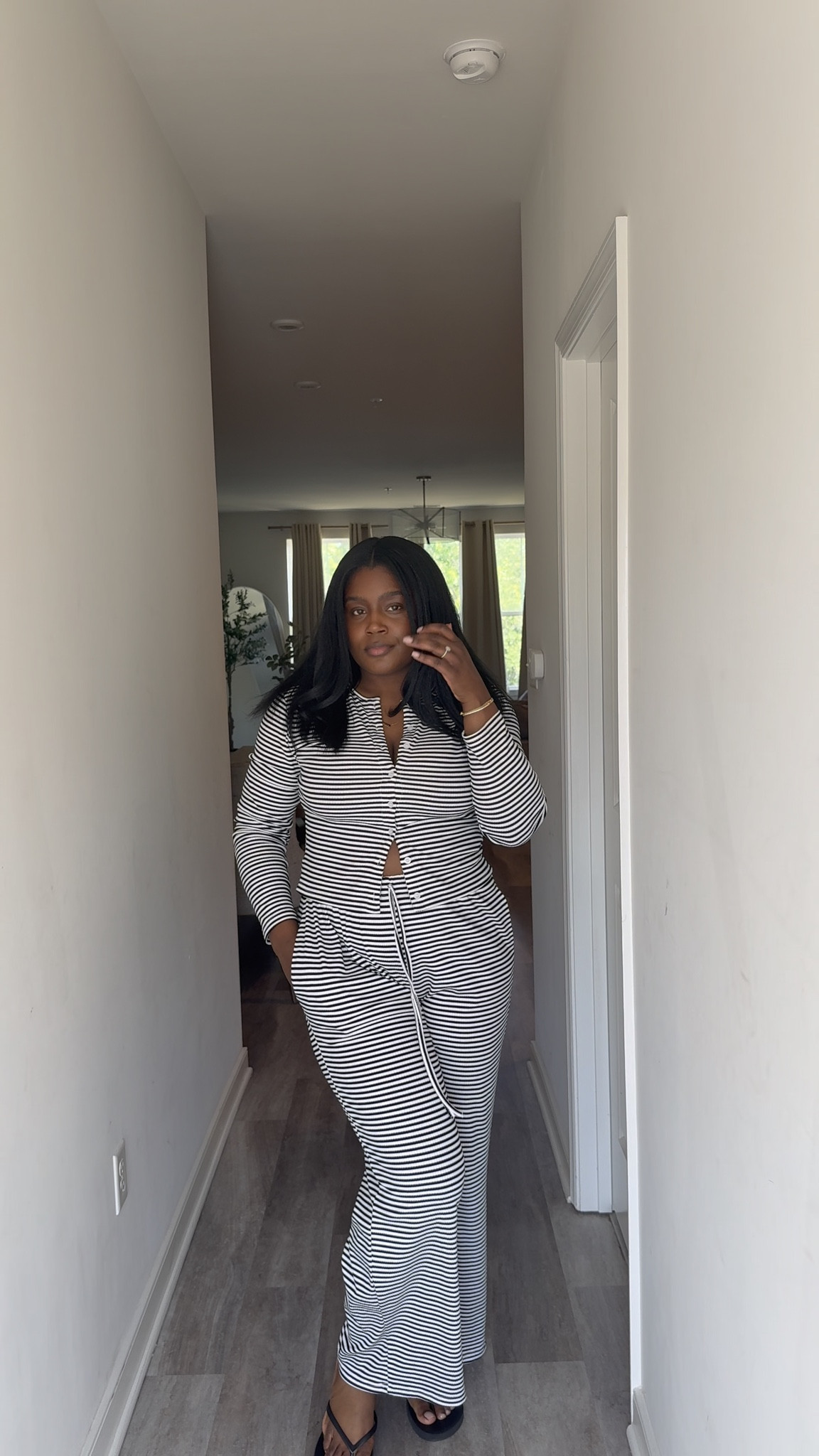 I love a comfy two piece set! Easy and comfy to wear 🤍

#LTKMidsize #LTKootd #LTKgrwm