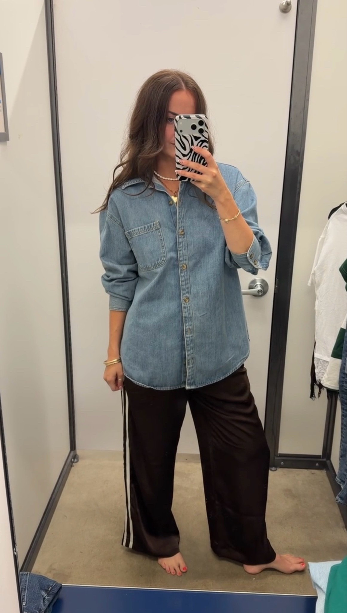 5’9” wearing size medium chambray, top and medium brown track pant bottoms

#LTKmomlife #LTKTall