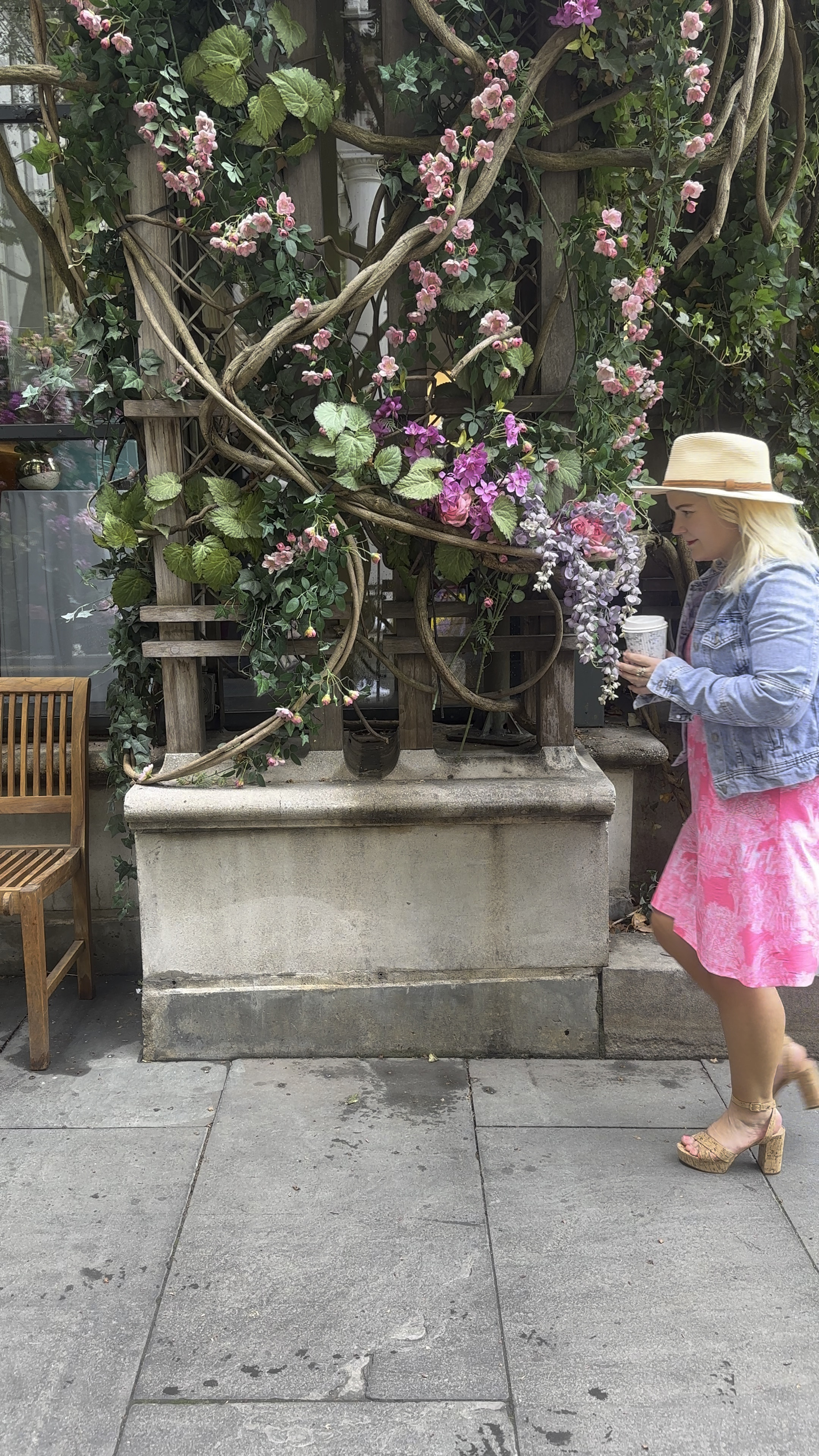 Lilly Pulitzer has the best dresses and this Kristen swing dress is such a great one. I own it in a bunch of prints. I wear a small. 

#LTKStyleTip #LTKVideo #LTKSeasonal