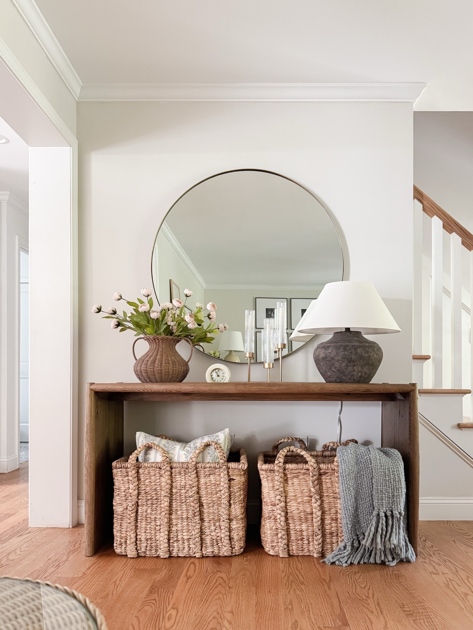 You’ve all been loving entryway decor ideas over the past few weeks 🤍 Loving our new baskets! There are also some sale picks linked and shown here!

#LTKHome