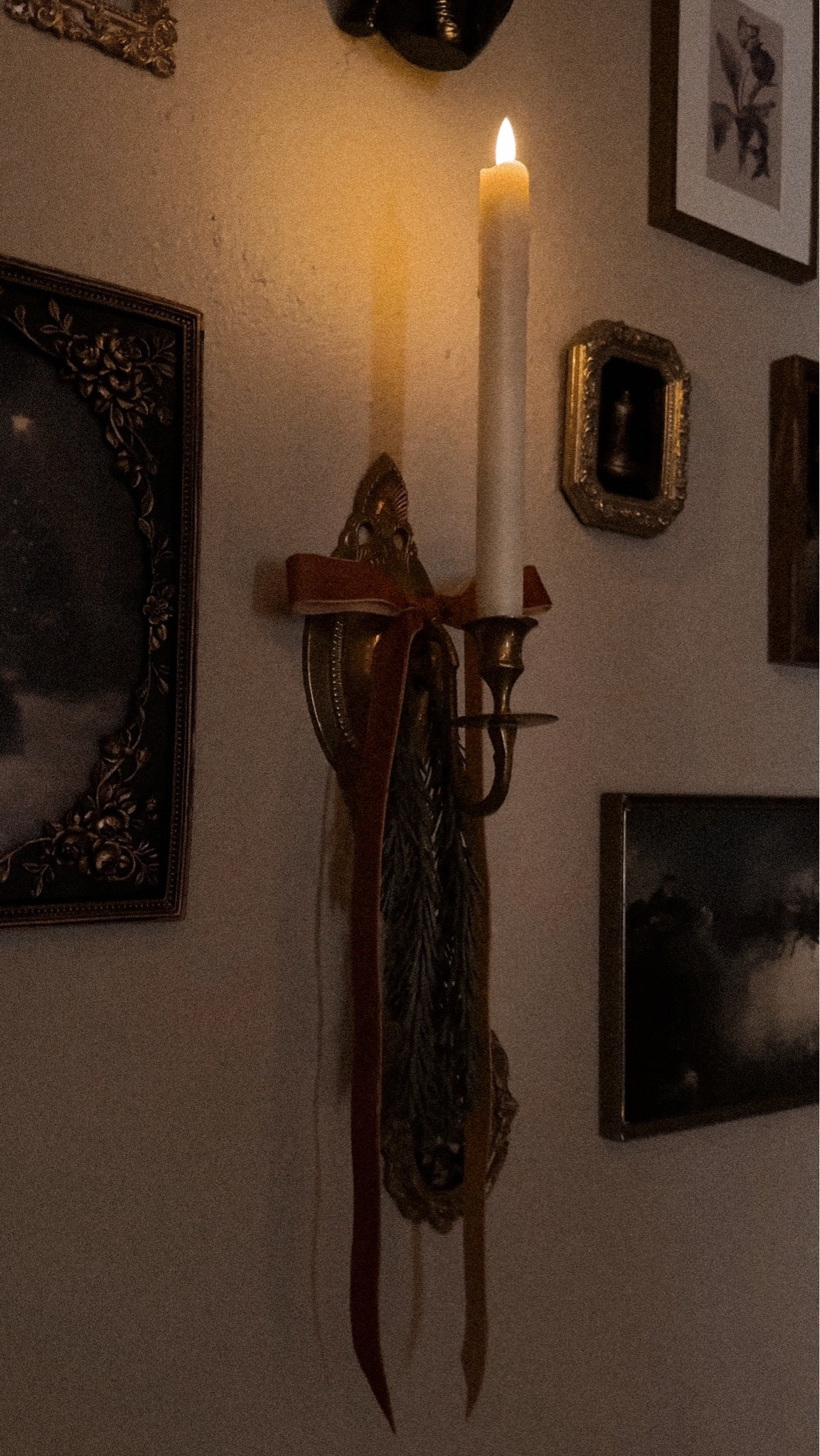 i love decorating this brass wall candle sconce every year | vintage aesthetic christmas decor

#LTKSeasonal #LTKHome #LTKHoliday