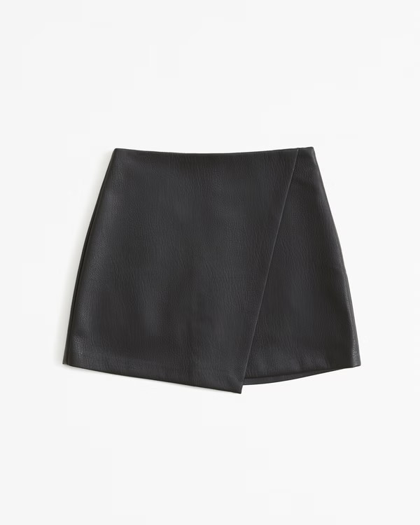 The A&F Scarlett Vegan Leather Wrap Mini Skort | Abercrombie & Fitch (US)