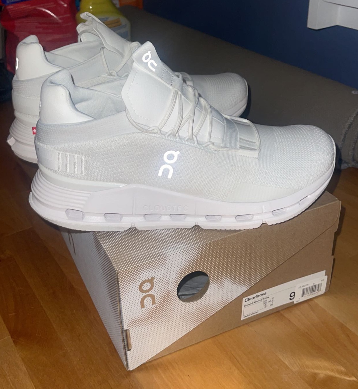 Such comfortable shoes! Perfect for someone who is always on there feet walking around, it feels like walking on a cloud and I never have to worry about my feet being sore always being on the go! 
Size 9 

#LTKshoecrush