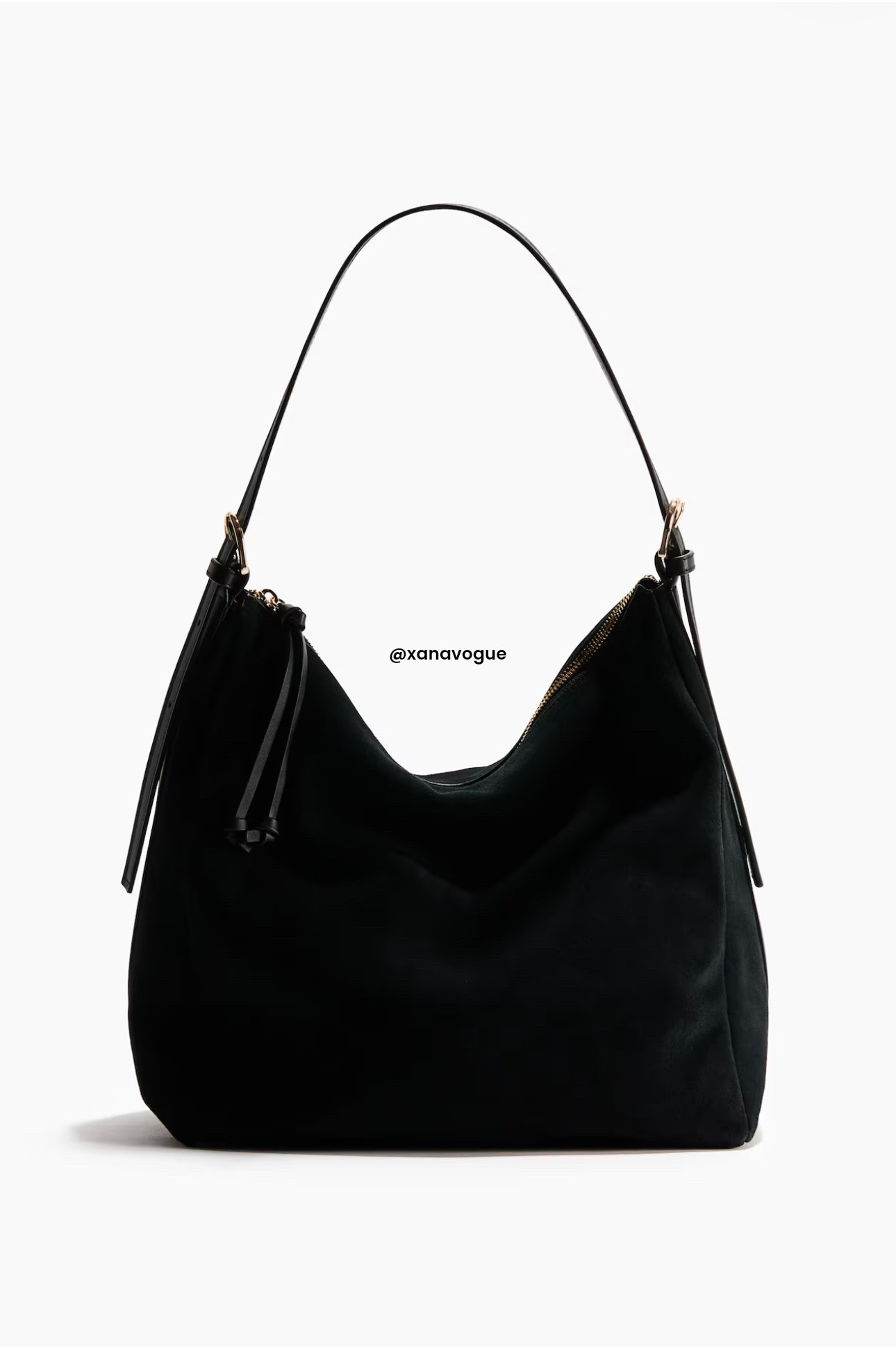 TREND ALERT | Black Suede Leather Shoulder Bag

This H&M Premium Selection shoulder bag is such a chic fall must-have. Crafted from soft suede leather with leather details, an adjustable strap and zip closure. The black suede finish makes it timeless but still feels incredibly elevated. Perfect with knitwear, denim, tailoring and boots.

🔎 black suede bag, suede shoulder bag, leather bag, fall handbag, autumn accessories, everyday shoulder bag, quiet luxury style, timeless bag