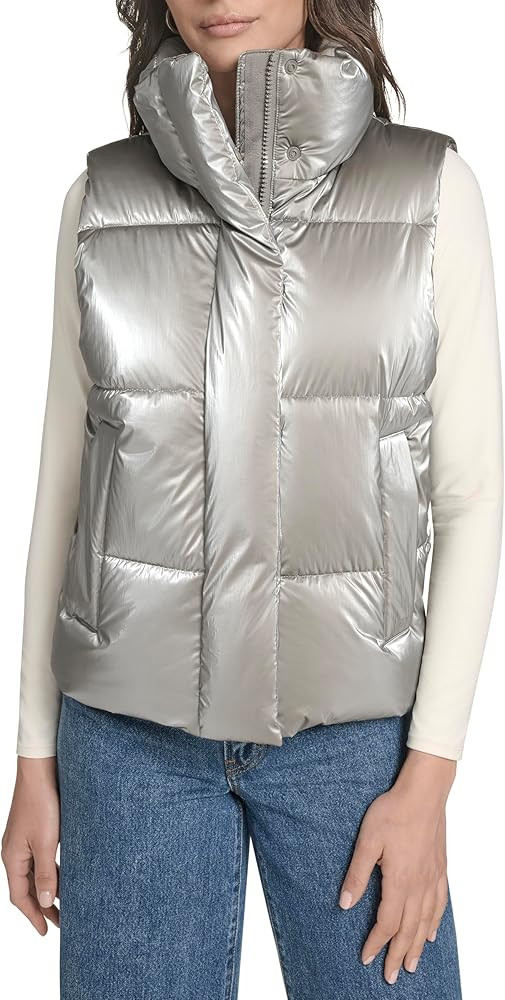 Levi's womens Cloud Puff Puffer Vest | Amazon (US)