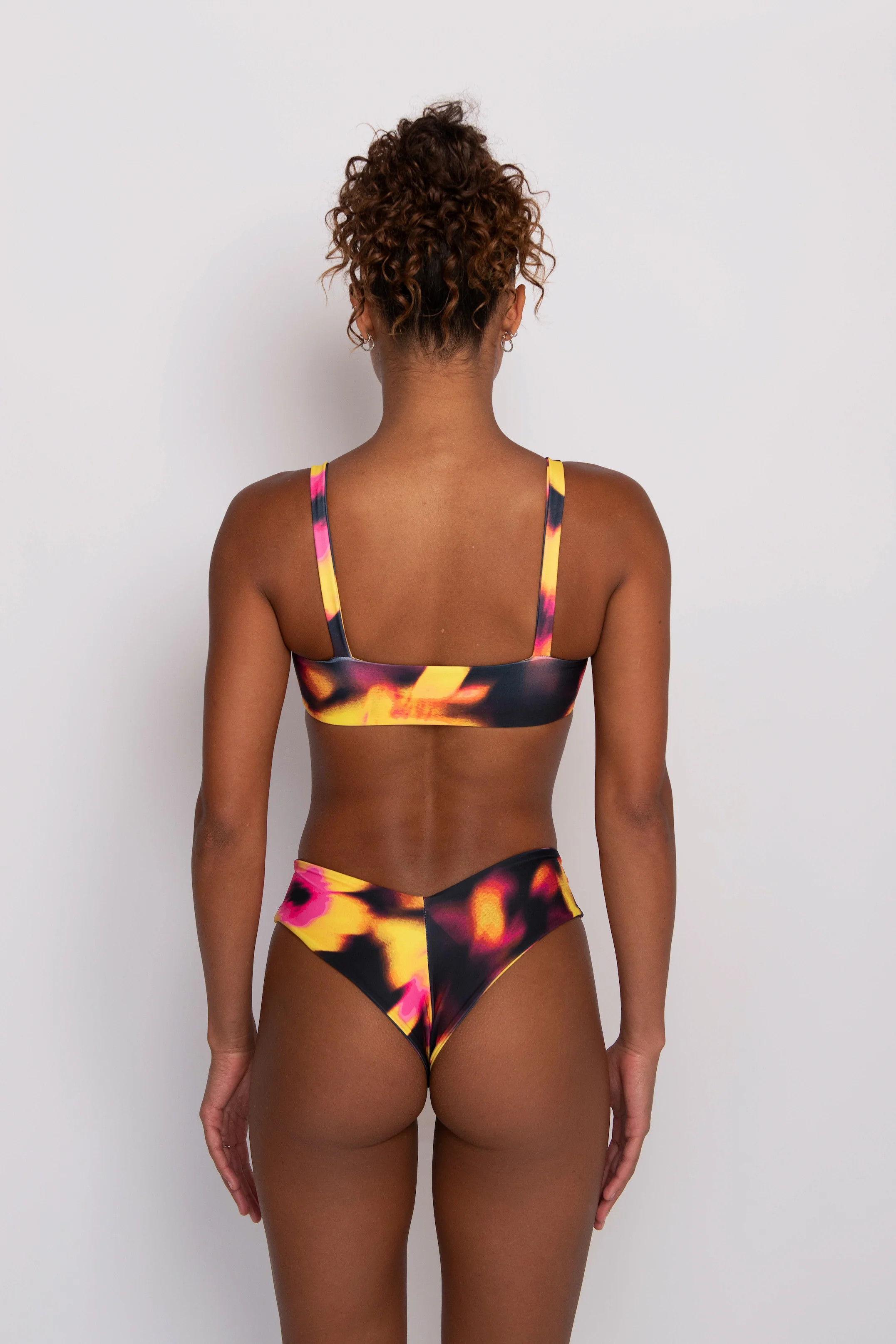 Mandi Bottom - Aura | Skatie LLC