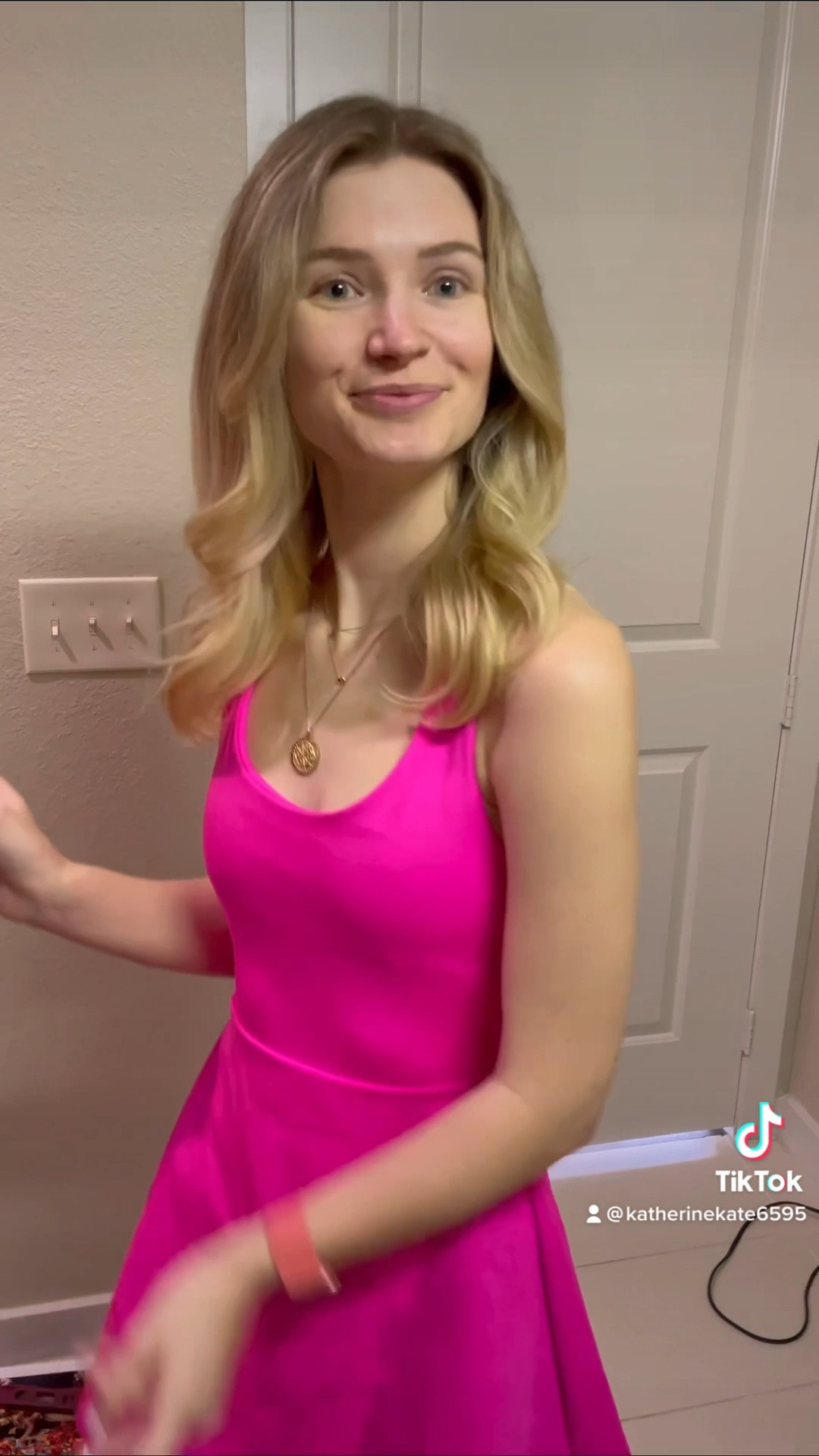 Dyson airwrap athleisure dress workout dress hair casual 

#LTKFind #LTKbeauty #LTKfit