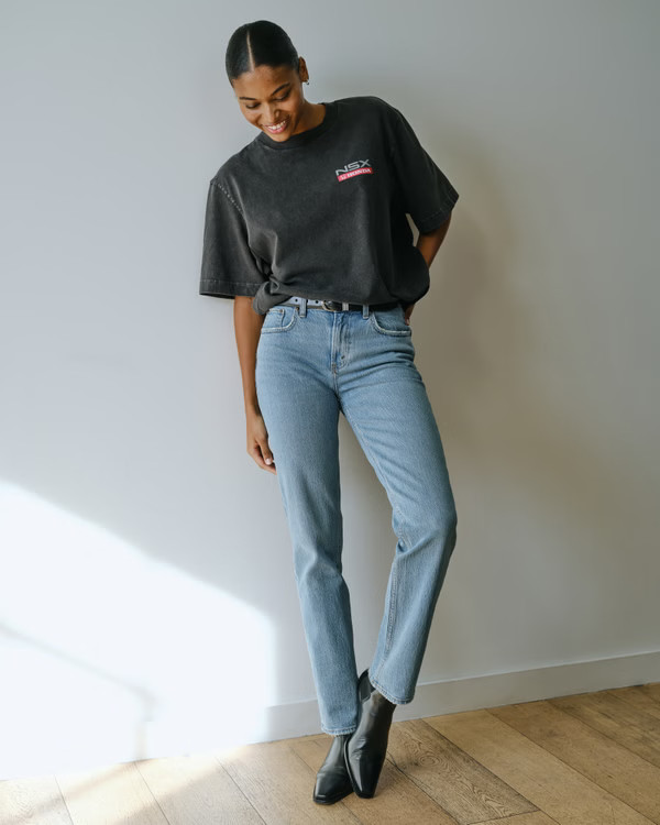 Curve Love Mid Rise 90s Straight Jean | Abercrombie & Fitch (US)
