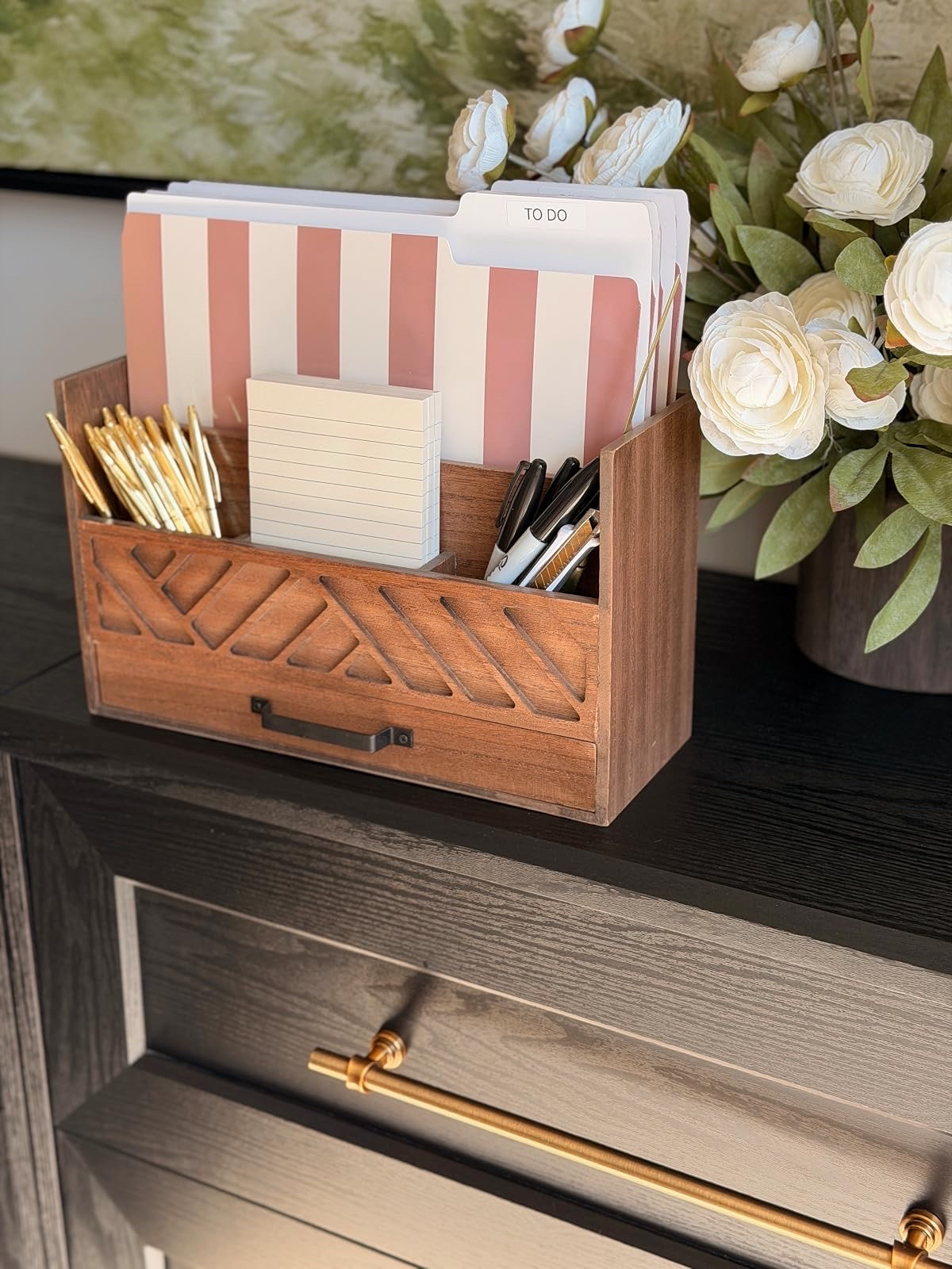 A pretty way to keep the everyday paper clutter under control 🤎 This home management organizer gives everything a spot—from to-do lists and important papers to pens and notepads. Functional organization that actually looks good sitting out! #LTKHome #HomeOrganization #OrganizationFinds #HomeManagement

#LTKSeasonal #LTKHome