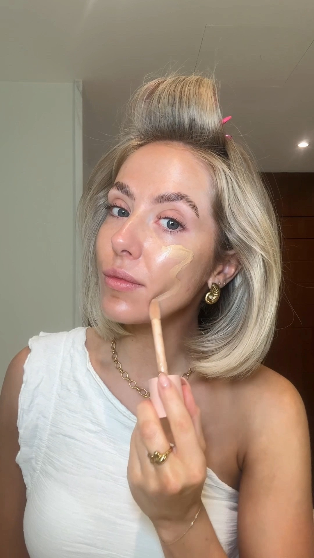 Go to glowy makeup products 

#LTKautumn #LTKeurope #LTKuk