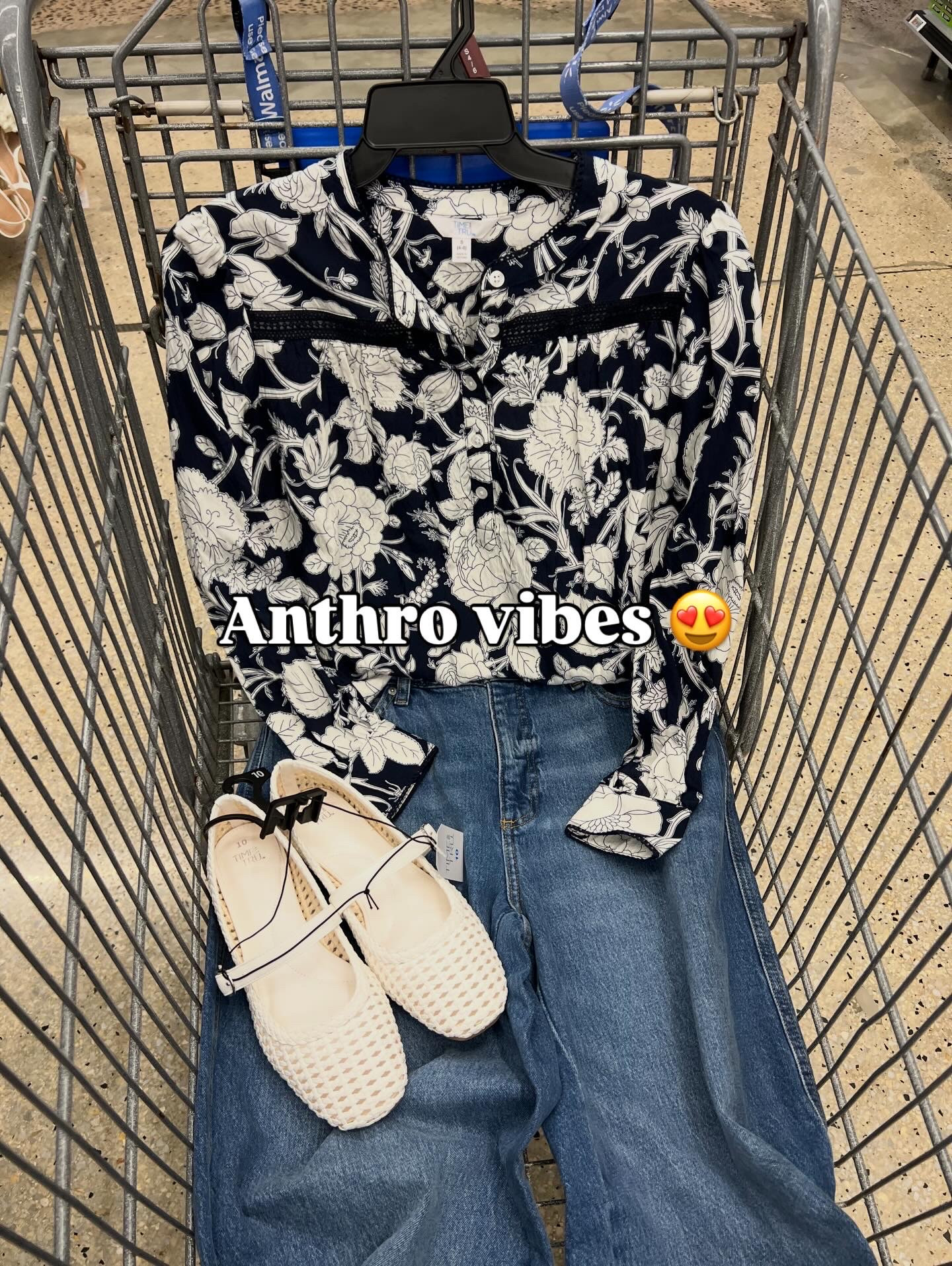 Love this lightweight blouse for work or play. Fits true to size and I’m a small. #walmartfashion 