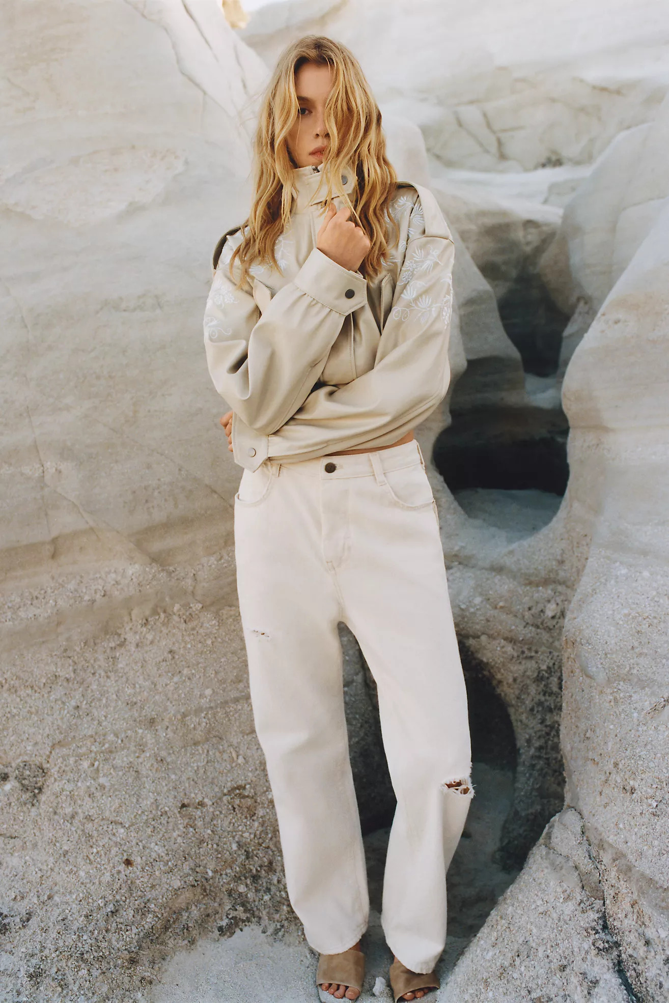 The Mila Mid-Rise Straight-Leg Jeans by Pilcro | Anthropologie (US)