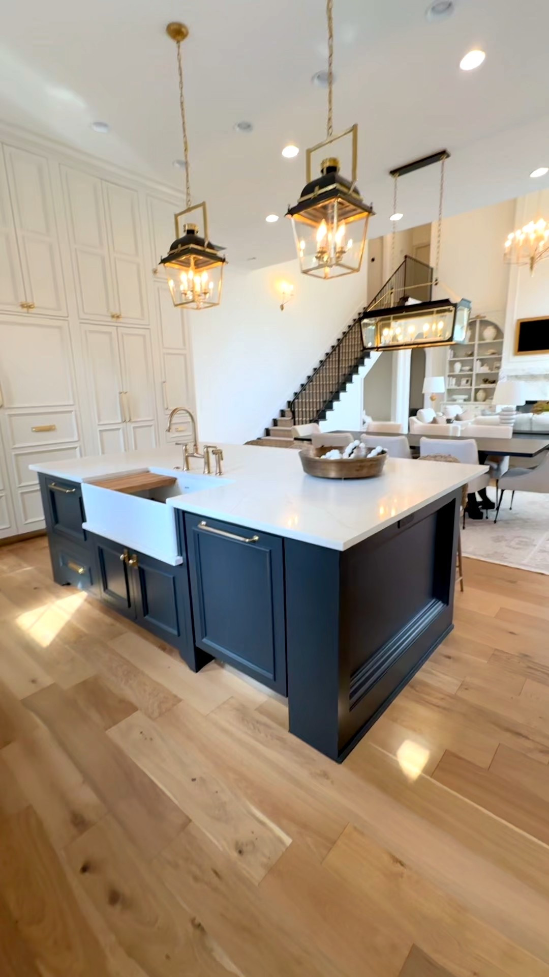 Lighting is the jewelry of the home 🤍 Whether you’re searching for a dining room chandelier, kitchen pendant lighting, or a timeless statement light fixture, I’ve gathered pieces that blend classic and modern style. Find all my favorite chandeliers, pendants, and ceiling lights in one place — shop them now on LTK.

#LTKSaleAlert #LTKStyleTip #LTKHome