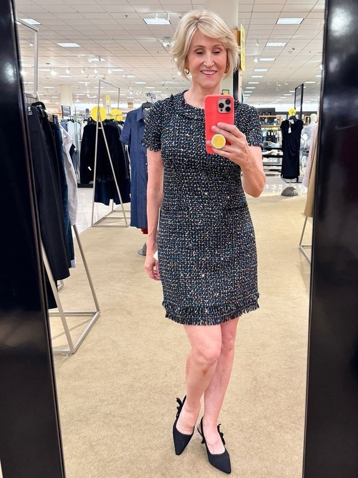 This tweed sheath dress from @nordstrom is a stunner! It has this gorgeous metallic thread running through it which is super cute for cocktails or a special event. 


#LTKOver40 #LTKSeasonal #LTKSaleAlert