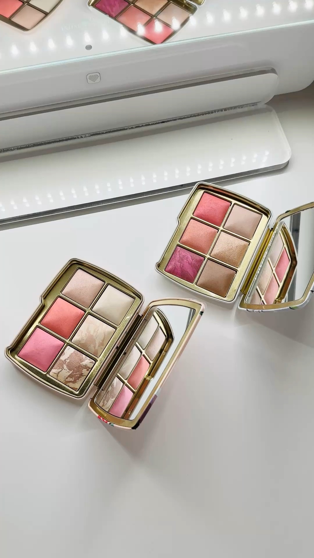 Ambient lighting edit unlocked 
Hourglass Deer Palette
Hourglass Swan Palette
2025 Hourglass Palettes ✨
S T U N N I N G little delights. So happy I gifted them to myself 💝


#LTKStyleTip #LTKWorkwear #LTKBeauty