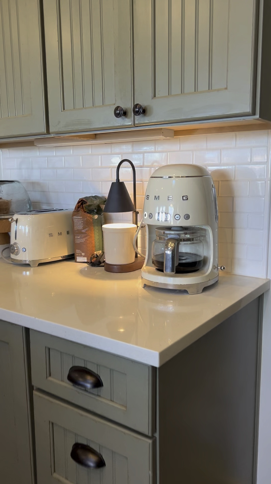 A little fall coffee time ☕️

#LTKVideo #LTKHome #LTKHoliday