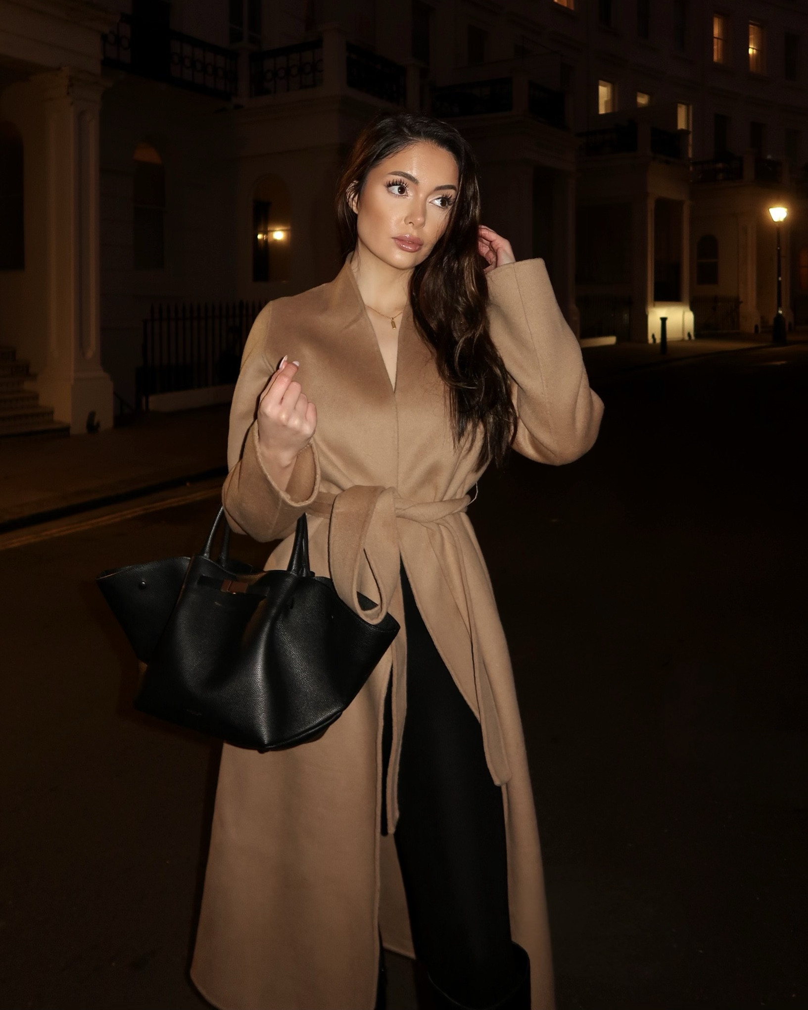 Long coat outfit inspo ✨🎀

My exact coat is from Because of Alice, it’s 100% wool - BOA are amazing for high quality pieces! 

#longcoat #wool #woolcoat #formalcoat #beltedcoat #tiefront #tieupcoat #wrapcoat #dustercoat #thickcoat #womenscoat #womenswear #womensfashion #wintercoat #winterfashion #browncoat 

#LTKuk #LTKwinter #LTKmodest