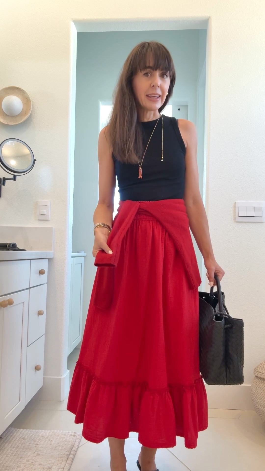 My holy chic haute mama OOTD and also one of 184 outfits that fit into my carry-on for Italy this summer.
