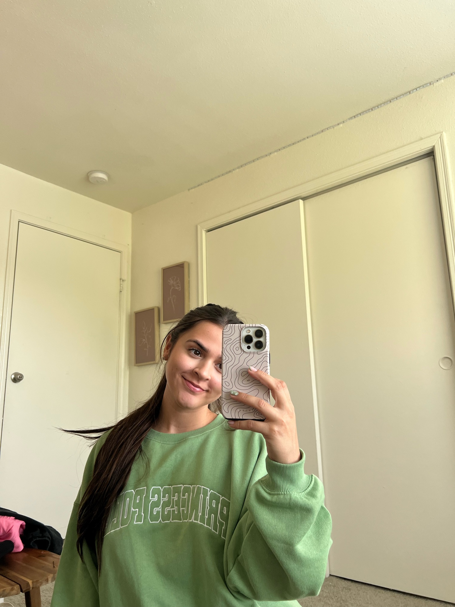 
 crewneck sweatshirt - size 6 🌱🐢💚

#LTKFind #LTKunder100 #LTKunder50