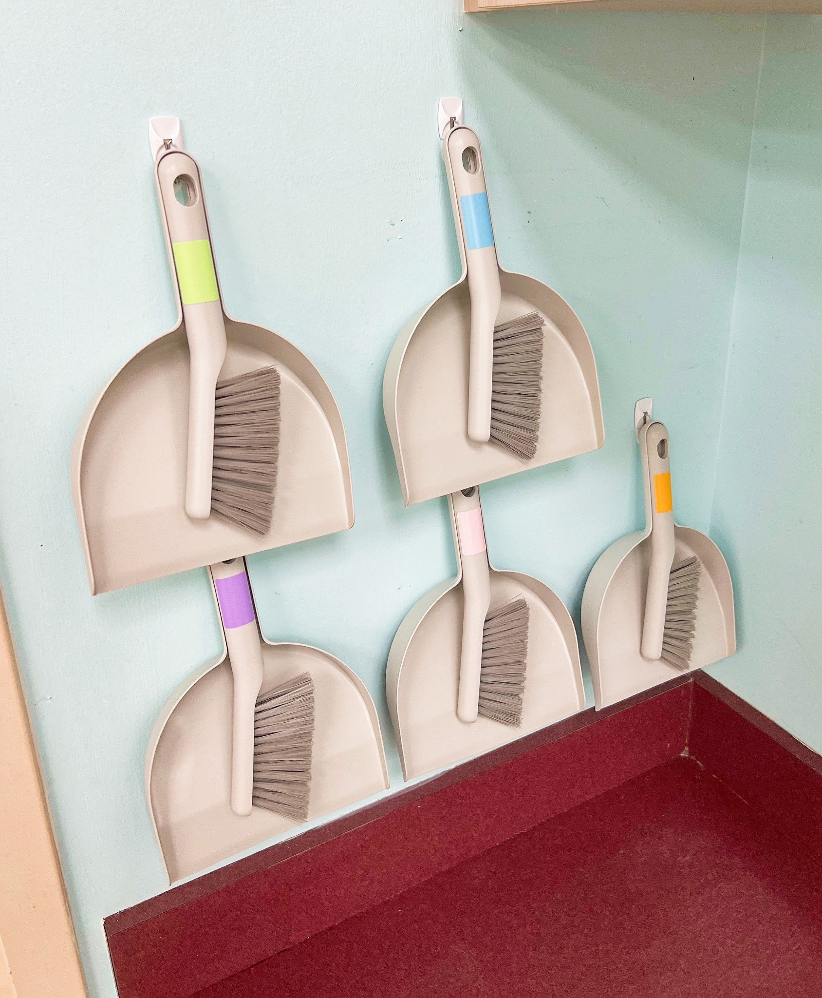 This cleaning hack keeps my classroom looking spotless at the end of each school day! 🧼🫧🧹 #classroomfavorites #teacherfinds #classroomneeds